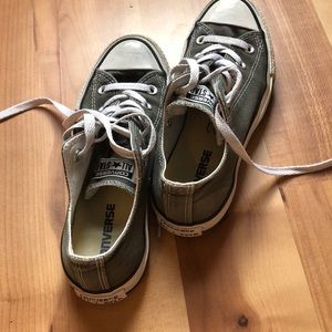 Gray Low Top Chuck Taylor Converse